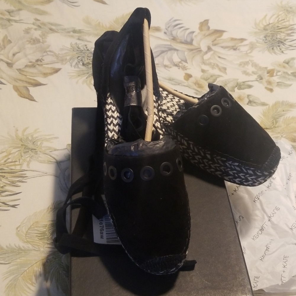 KENDALL & KYLIE ESPADRILLES